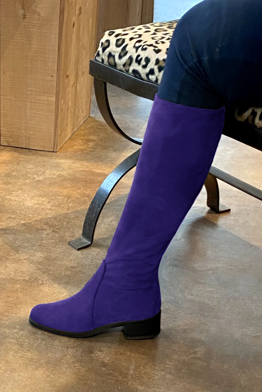 Violet purple riding knee-high boots. Round toe. Low leather